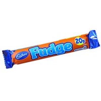 Cadbury Fudge Bar 22g - Best Before: 23.02.26 Cadbury Fudge Bar 22g - Best Before: 23.02.26